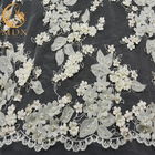 Il fiore bianco di Tulle 3D merletta il ricamo di nylon di 80% per nozze