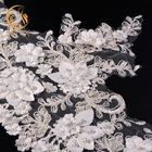 Il ricamo bianco della disposizione del pizzo del fiore 3D dell'indumento ha personalizzato il nylon di dimensione 80%
