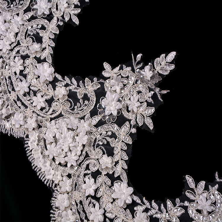 Larghezza a 53 pollici ricamata classica della disposizione del pizzo del fiore 3D con le perle